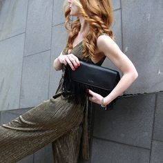 The signature Bonnie Crossbody Clutch is impossibly elegant and divine, but also ready to go out dancing in a breath. Wear it with a sequined mini dress or jeans and a turtleneck, it will make you the centre of attention whatever look you choose to create. It is roomy enough to hold your phone, keys and even a bottle of perfume. Carry it as a clutch or attach the optional shoulder strap to wear it cross-body. Sequined Mini Dress, Chloe Faye, Crossbody Clutch, Sequin Mini Dress, Black Cross Body Bag, Nappa Leather, Blue Bags, White Bag, Ready To Go