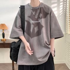 Product Show： Sweatpants Street Style, Simple Sweatshirt, Japan Streetwear, Summer Luxury, Streetwear Chic, Suede Shorts, Y2k Casual, Short Bodycon Dress, Summer Streetwear