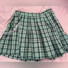 Green, Hot Topic Preppy Green Skort For Summer, Preppy Green Skirt For Spring, Green Preppy Mini Skirt For Summer, Green Preppy Mini Skirt For Spring, Preppy Green Mini Skirt For Spring, Preppy Green Lined Skirt, Preppy Green Pleated Skirt, Green Pleated Preppy Skirt, Green Pleated Cotton Mini Skirt