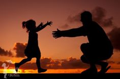 Lovely photo of father daughter.. Silhouette Photography, Fotografi Digital, Foto Baby, Shooting Photo, Father Daughter, Photo Tips