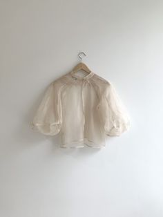 Kamperett Meire Dress Luxury White Tissue Silk Blouse Piece, Modern Filipiniana Dress, Filipiniana Dress, Organza Gowns, Organza Shirt, Organza Blouse, Organza Top, Neck Details, Organza Dress