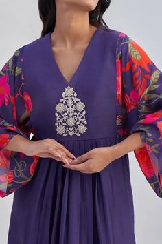 Shop for Archana Shah Purple Silk Conte Kimono Tunic for Women Online at Aza Fashions Festive V-neck Dress With Resham Embroidery, Designer Dresses With Embroidered Sleeves And Straight Kurta, Designer Straight Kurta Dress With Embroidered Sleeves, Designer Chanderi Dress With Embroidered Sleeves, Festive Anarkali Kaftan With Printed Motifs, Designer Wear Dresses With Embroidered Sleeves For Diwali, Designer Dresses With Embroidered Sleeves For Diwali, Traditional Embroidered Dress With Festive Sleeves, Traditional Embroidered Dress With Embroidered Sleeves For Festive Occasions