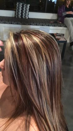 nice Red lowlights. Brown lights. Blonde highlights #alloxi #kreationsbykatie... Red Lowlights, Light Blonde Highlights, Brown Hair Colors, Hair Cut