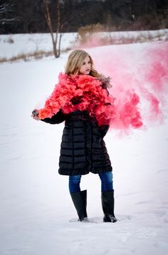 Christmas Family Photoshoot, Motion Photography, Art 2024, Christmas Photoshoot, Graduation Pictures, Christmas Family, Unique Photo, Family Photoshoot, Wedding Photoshoot