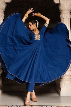 One of our timeless classics, hand-stitched exclusively for your bespoke taste. Channel your desi diva vibes and experience luxury in our all-time favorite festive collection comprising a blue Cotton anarkali with Cotton Pants and soft net Dupatta. Crafted in premium quality Cotton fabric, the blue cotton anarkali comes lace work over neck, sleeves and bottom of anarkali as well as dupatta. PRODUCT DESCRIPTION: Kurta & Pant: Cotton Dupatta: Soft Net Color: Blue No. Of Components : Set of 3 Embro Pomcha Jaipur, Kathak Costume, Navy Blue Anarkali, Cotton Anarkali Suits, Desi Things, Anarkali Suits Designer, Silk Anarkali Suits, Blue Anarkali, Blue Dupatta