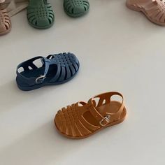 Get ready for summer adventures with our Kids Jelly Sandals! 🌞 These unisex gladiator-style sandals are perfect for children aged 1-12 years. Crafted with breathable Eva upper material and a comfortable flat heel, these sandals provide all-day comfort for little feet. The buckle closure ensures a secure fit, while the cut-outs add a stylish touch. Let your kids explore in style with these trendy and durable jelly sandals! 🌈👟 Specifications: Outsole Material: Rubber Age Range: 1-12 years Season: Summer Sandal Type: Gladiator Gender: Unisex Feature: Breathable Leather Style: Nubuck Leather Heel Shape: Flat Heels Closure Type: Buckle Upper Material: Eva Fit: Fits true to size, take your normal size Lining Material: PVC Decorations: Cut-Outs Department Name: Children Heel Type: Flat Summer Non-slip Jelly Sandals For Vacation, Non-slip Summer Jelly Sandals For Vacation, Summer Jelly Sandals For Vacation With Non-slip Design, Non-slip Jelly Sandals For Summer, Non-slip Closed Toe Jelly Sandals For Beach, Non-slip Slingback Sandals For Summer Vacation, Adjustable Non-slip Jelly Sandals For Summer, Adjustable Non-slip Jelly Sandals For Vacation, Summer Non-slip Jelly Sandals For Outdoor