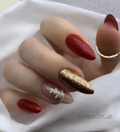 December Nails, Gold Nail, New Year's Nails, Xmas Nails, Christmas Nail