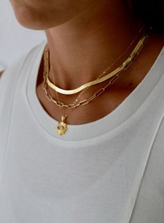 If you are looking to add a bold piece to your jewelry collection that can still be worn everyday, this is your necklace! Featuring a thick herringbone chain with a 2" extender, this necklace is one of our staples! Materials: gold plate over brass Length: measures 16" with a 2" extender SKU: CN1412 Materials + Care Paperclip Chain Necklace, Herringbone Chain, Herringbone Necklace, 24kt Gold, Classic Gold, Chain Link Necklace, Link Necklace, Jewelry Gift Box, Gifts For Teens