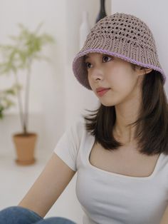 Editor's Notememinn presents hats that are good to wear for the point detail.  - Vivid point color on the hem- Breathable and lightweight design- Comfortable fit- Daily point itemMeasurements (in.)- Width: 13.39 in.- Height: 8.27 in. Composition & Care- 50% Raffia, 50% Cotton*Due to the handmade nature of the size, some errors may occur*The actual color may differ depending on the monitor resolutionDesigner- by meminn Handmade Natural, Bucket Hat, Comfort Fit, Composition, Hats, How To Wear, Color, Design, Nature