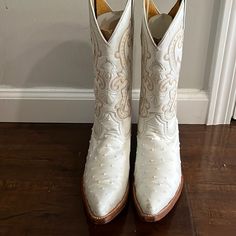 White Boots, Size 6 Men Or 8 Women. Ostrich Style Boots. White Bedazzled Cowboy Boots, Bedazzled Cowboy Boots, White Pearl Cowboy Boots, White Pointed Toe Boots For Western-themed Events, Western White Embellished Boots, Luxury White Snip Toe Cowboy Boots, Women’s White Cowboy Boots, Style Cowboy Boots, White Cowboy Boots