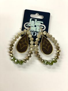 Beaded light grey and green teardrop with flourish - Patches Of Upcycling Beaded Teardrop Earrings, Boutique Wholesale, Grey And Green, Used Louis Vuitton, Western Style Outfits, Jewelry To Make, Tiffany Heart, Heart Charm Bracelet, Teardrop Earrings