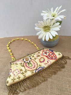 Vintage Party/Evening Handbag Gold/yellow,orange So Pretty! 10in Wide, 4in Tall . Shipped with USPS Priority Mail. Vintage Evening Bags, Party Handbags, Gold Handbags, Evening Handbag, Vintage Party, Gold Yellow, Yellow Orange, Cloth Bags, So Pretty