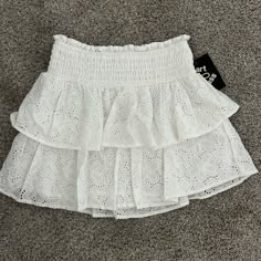 - White Summer Skirt - Size Medium Girls - Has Tags Preppy White Skirt, Whote Skirt, Beachy Skirts, Coquette Bottoms, Cute Summer Skirts, Nice Skirts, Preppy Skirts, White Summer Skirt, Cute White Skirt