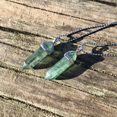 Español Benefits of Green Fluorite: Green Fluorite clears negative energy from the environment and attracts cleansing and renewing energy. It inspires originality and quick thinking. This crystal helps connect you to your subconscious to better understand your deeper thoughts and feelings. Note: Our pendants are made with real fluorite so each piece will be unique. FLUORITE AFFIRMATION: "My mind and heart are awake, alert, clear and active, working in unison to make the optimal choices for my li Green Fluorite Crystal Necklace, Green Crystal Necklace, Green Fluorite Crystal, Opalite Crystal, Green Fluorite, Nature Green, Snowflake Obsidian, Fluorite Crystal, 7 Chakras