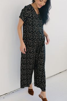 Perfect for so many occasions, the jasmine jumpsuit features short sleeves, an invisible zipper down the front, hidden pockets and a wide fit- it's designed for both comfort and style! It's ideal for pregnant or nursing mamas and absolutely long enough in length for those with long torsos. Pair this with mules, a hat, Casual Short Sleeve Jumpsuits And Rompers For Loungewear, Spring Loungewear Jumpsuits And Rompers With Short Sleeves, Spring Short Sleeve Jumpsuits And Rompers For Loungewear, Relaxed Fit Short Sleeve Jumpsuits And Rompers For Work, Relaxed Fit Short Sleeve Jumpsuits For Work, Relaxed Fit Maxi Length Jumpsuits And Rompers, Casual Maxi-length Relaxed Fit Jumpsuits And Rompers, Casual Relaxed Fit Maxi Jumpsuits And Rompers, Casual Jumpsuits And Rompers With Short Sleeves