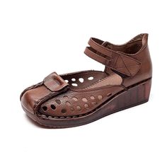 Gender: Women Type: Sandals Main Materials: Cowhide Insole: Pigskin Sole: Rubber Type of Closure: Velcro Style: Daily, Casual, Retro Season: Summer Heel Height: Medium (4 cm)