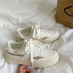 TAVIMART - Brand Leather Women's Sneakers White Platform Woman Sports Sneakers Female Vulcanized Shoes Sneakers Casual Ladies Trainers [xlmodel]-[photo]-[0000] Ladies Trainers, Woman Sneakers, Basket Sport, Sneakers Patterns, Fashion Shoes Sneakers, White Platform, Sport Shoes Women, White Sneakers Women, Casual Sneakers Women