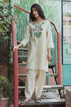 Shop for Raiman Yellow Chanderi Embroidered Kurta And Pant Set for Women Online at Aza Fashions Salwar Pants, Lawn Design, Trendy Suits, Cotton Wedding, Salwar Kamiz, Desi Style, Wardrobe Classic, Quick Outfits, Silk Trousers