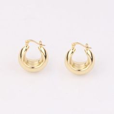 - about 25mm tall, 21.5mm wide, 11.8mm thick.- 18K gold filled, brass- 1 pair.- 0801-2229-1 Factory supplier, it's available to make other sizes or styles. Minimalist Plated Hoop Earrings, 14k Yellow Gold Plated Hoop Earrings, Gold Plated Hoop Earrings 14k Gold Filled, Gold Plated 14k Gold Filled Hoop Earrings, Classic Gold Hoop Earrings Nickel Free, Everyday Plated Hoop Earrings, Small Hoop Plated Earrings For Gift, Small Plated Hoop Earrings Gift, Gift Small Hoop Plated Earrings