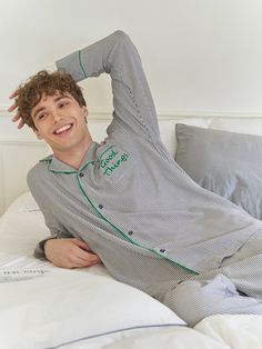 Editor's NotesThis Green City Modal Pajama Set isstylish and has a comfortable fit. The set includes long sleeve pajama top andbottom for men.This environmentally friendly modal blendis silky soft and feels refreshing when it touches the skin. - Long sleeves- Comfortable fit- Typography embroidery on the front of theshirt- Green piping at the pocket, hem, and cuffs- Pockets on the top and bottom - Thewaist banding design of the pants for excellent fit* Comes with a gift box* Gift Relaxed Fit Long Sleeve Sets For Lounging, Casual Long Sleeve Home Sets, Casual Long Sleeve Sets For Pajama Party, Casual Long Sleeve Sleep Sets, Casual Long Sleeve Bedtime Sets, Bleach Wash, Green City, Sleepwear Sets, Pajama Top