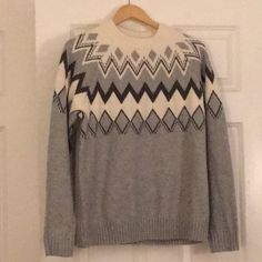 - Super Soft & Warm - Only Worn Once, Otherwise Brand New. - Xl, Length Ends At The Hip Feel Free To Ask Any Questions Or Make An Offer! White Long Sleeve Nordic Top, White Long Sleeve Tops With Fair Isle Pattern, White Long Sleeve Top With Fair Isle Pattern, Colorful Sweaters, Gray White, Grey And White, Scoop Neck, Sweaters For Women, Feel Free