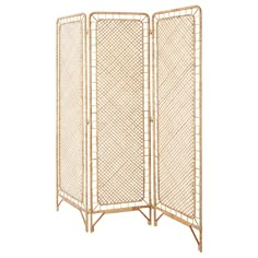 a room divider made out of bamboo with lattices on the top and bottom