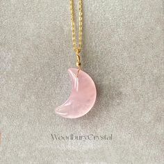 *Dainty Natural Rose Quartz crescent pendants size around 3cm *Chain option *14k solid gold plated *18k solid gold plated *White gold plated *Rose gold plated *925 Sterling silver *14k gold plated 925 Sterling silver *18k gold plated 925 Sterling silver *Rose gold plated 925 Sterling silver *White gold plated 925 Sterling silver *Gold filled *Rose Gold filled *Solid gold *Solid white gold *Solid rose gold Refunds and Exchanges I gladly accept returns and exchanges Just contact me within: 3 days