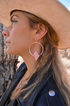 These stunning Rose Quartz gold hoop earrings are the perfect accessory for any outfit, and remind you to love yourself first every single day! They're versatile, and can be dressed up or down depending on the occasion. They are perfect for wearing to work, on a date, or to a special event. The soft pink hue of the rose quartz adds femininity and elegance, while the gold adds a touch of sophistication. Rose quartz is known for its calming and soothing energy, making these earrings not only beaut Rose Gold Quartz, Rose Quartz Earrings, Love Yourself First, Mala Necklace, Love Rose, Every Single Day, Quartz Earrings, Quartz Pendant, Love Yourself