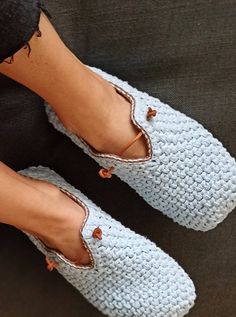 Dancing Shoes Wedding, Shoes For Woman, Handmade Slippers, Handmade Knitwear, Wedding Flats, Shoes Photo, Women Slippers, Crochet Woman, Crochet Slippers