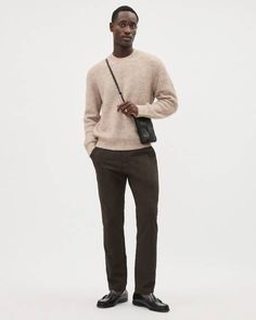 Conçu en sergé brossé, ce pantalon à coupe étroite est exactement ce qu'il vous faut cette saison. Vous offrant un confort optimal et un superbe style, vous l'aimerez tellement que vous le voudrez dans toutes les couleurs. - Sergé brossé extensible - Jambe étroite - Se porte sous la taille - Taille élastique intérieure - Braguette à glissière - Passants pour ceinture - Poches en biais et poches passepoilées boutonnées au dos - Entrejambe de 32 po (taille 32) Yoga Jeans, Slim Fit Dress Shirts, Clothing Men, Pants Dress, Fitted Dress Shirts, Slim Fit Dresses, Twill Pants, Maternity Shops, Tailored Shirts