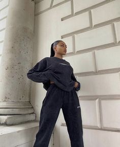 Ig Baddie Poses, Baddie Poses, Ig Baddie, Lit Outfits, Trendy Dress Outfits, Sports Wear, Baddie Outfits Casual, Fashion Fits, Autumn Fashion Women