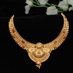 Necklace Set Gold Wedding Jewelry, Pure Gold Necklace, Indian Gold Necklace Designs, Silver Anklets Designs, Golden Jewellery, 22k Gold Necklace, Delicate Gold Jewelry, Pure Gold Jewellery, Gold Necklace Indian