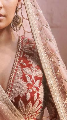 Sabyasachi Work Embroidery, Sabyasachi Designs, Sabyasachi Blouse, Bangladeshi Wedding, Surface Ornamentation, Wedding Fits, Bridal Blouses, Saree Blouses Designs, Embroidery Fashion Detail