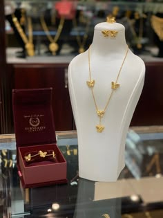 Beautiful 21k gold butterfly set. Necklace and bracelet handcrafted with care. Weight 32.0 grams Gold Set Design, Bridal Jewelry Sets Brides, Delicate Gold Jewelry, Gold Jewels Design, New Gold Jewellery Designs, Bridal Jewellery Design, Expensive Jewelry Luxury, Fancy Jewellery Designs