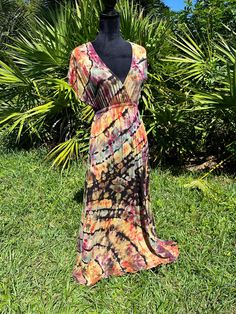 Medium reverse dyed maxi dress Reverse Tie Dye, Tie Dye Maxi Dresses, Tie Dyed, Dress Clothes For Women, Tie Dye, Dress Outfits, Dye, Maxi Dress, Ships