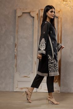 Dhanak DA 1665 Black Embroidered Kurta Festive Signature & Luxury Stat – Sara Clothes Black Embroidered Fabric For Designer Wear During Eid, Black Cambric Unstitched Suit, Black Salwar Kameez With Floral Embroidery For Eid, Black Cambric Lawn Suit For Eid, Festival Embroidered Lawn Suit, Black Long Sleeve Cambric Salwar Kameez, Black Kurta With Floral Embroidery In Traditional Drape, Black Kurta With Floral Embroidery And Traditional Drape, Unstitched Black Traditional Wear With Chikankari Embroidery