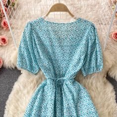 Blue floral high low A line dress fashion dress Material: blended Color: blue Size(cm): S, M, L, XL S length 105 bust 82 waist 68 M length 106 bust 86 waist 72 L length 107 bust 90 waist 76 Line Dress, Dress Material, Dress Fashion, Dress Materials, Blue Floral, High & Low, High Low, A Line Dress, Fashion Dresses