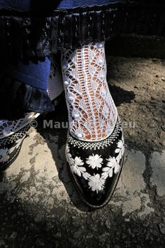 Images of Portugal | Traditional woman shoes (tamancas) made of wood, from Viana do Castelo. Portugal Portugal Clothes, Portuguese Traditions, Traditional Woman, Portugal Food, Portugal Fashion