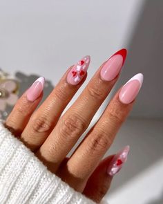 Nails Design Valentines, Valentine Nails Design, Short Valentines Nails, Valentine Nails Designs, Nails Short Valentines, Valentines Nails Pink, Nail Ideas Valentines, Valentine's Day Nail Design, Valentine Nail Designs