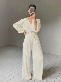 FREE SHIPPING ON ALL ORDERS OVER $50 | 100% SATISFACTION GUARANTEED Click "ADD TO CART" To Get Yours Now | Up To 60% OFF ✨ Easy and classy casual loose trousers from Arimonz, these Pleated Wide Leg Pants, office long pants for women are perfect for any season. Made with comfortable fabric and a trendy design. The pants have an elastic waistband for a great fit and a pleated wide-leg cut that gives full coverage. A perfect addition to your wardrobe for every season! Features: 📌 Comfortable Fabri Costume Beige, Hot Pink Pants, Pleated Wide Leg Pants, Hot Pink Shirt, Wide Leg Pant Suit, Beige Shirt, Pleated Shirt, Pants Women Fashion, Beige Pants