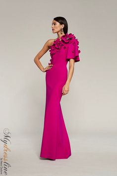 Fitted Long Dress, Gala Dress, Long Fitted Dresses, Bride Outfits, Look Formal, Mother Of Groom Dresses, Mother Wedding Dress, Mob Dresses, Pink Gowns