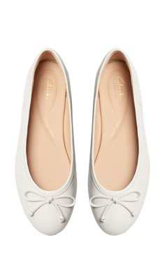 A delicate vamp bow lends timeless appeal to a rich leather flat set on a cushioned footbed for lasting comfort. Cushioned footbed Leather upper and lining/rubber sole Imported Cute Shoes Flats, White Ballet Flats, Flat Pumps, Wedding Shoes Flats, Girly Shoes, Aesthetic Shoes, Womens Ballet Flats, White Flats, Ballet Flat Shoes