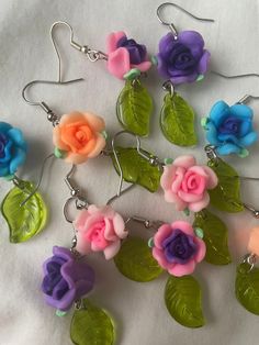 handmade earrings featuring clay flowers and leaf 🌼🪴 Flower Y2k, Freya Goddess, Y2k Earrings, Clay Flower, Earring Ideas, Pink Leaves, Clay Flowers, Flowers And Leaves, Handmade Earrings