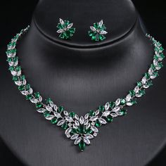 Emerald Bridal Jewelry Sets Fine Jewelry Green Bridal Necklace As Gift, Green Fine Jewelry Sets For Anniversary, Green Stone Jewelry For Formal Occasions, Elegant Green Stone Jewelry, Green Stone Formal Jewelry, Green Formal Jewelry With Stones, Emerald Stone Necklaces For Weddings, Green Jewels Jewelry Sets For Anniversary, Green Jeweled Jewelry Sets For Anniversary