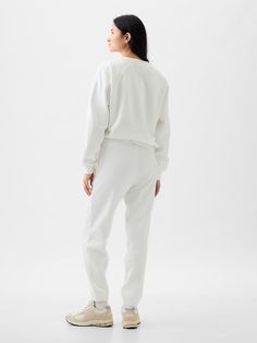 High Rise Boyfriend Joggers Gap Relaxed Fit Sweats With Ribbed Cuffs, Gap Lounge Pants With Ribbed Waistband, Gap Sporty Relaxed Fit Sweats, Gap Relaxed Fit Sweats For Loungewear, Gap Cotton Relaxed Fit Joggers, Gap Sweatpants With Elastic Waistband For Loungewear, Gap Relaxed Fit Athleisure Pants, Gap Casual Sweats For Loungewear, Casual Gap Sweats For Loungewear