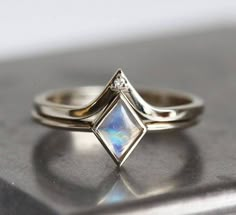 Moonstone Ring, Moonstone Engagement Ring Opal Accessories, خواتم خطوبة, Moonstone Engagement, Modern Engagement Rings, Moonstone Engagement Ring, Bridal Ring Sets, Classic Engagement Rings, Platinum Engagement Rings, Jewelry Wedding