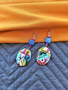 Artsy Multicolor Jewelry With Matching Earrings, Colorful Earrings As A Gift, Artistic Multicolor Earrings, Multicolor Hand Painted Earrings, Multicolor Hand Painted Earrings For Art Collection, Artsy Abstract Design Drop Earrings, Colorful Hand-painted Drop Earrings, Artsy Colorful Earrings As Gift, Hand Painted Multicolor Dangle Earrings