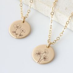 Keep your little ones close to your heart with this Personalized Birth Flower Necklace! Mom Necklace, Birth Flower Necklace, New Mom Gift, Mother's Day Gift Mother's Day Dainty Flower Charm Necklace, Dainty Flower Pendant Charm Necklace For Mother's Day, Minimalist Birth Flower Necklace For Everyday, Minimalist Everyday Birth Flower Necklace, Minimalist Round Charm Necklace With Flower Charm, Minimalist Birth Flower Charm Necklace For Mom, Everyday Minimalist Necklace With Flower Charm, Minimalist Everyday Necklace With Flower Charm, Minimalist Necklace With Flower Charm For Everyday