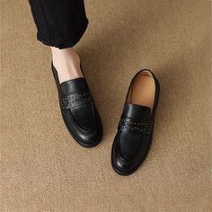 These loafers are designed in a timeless, minimal silhouette, so you'll be sure to wear them often. Made from soft leather, soft bottom that ensure all-day comfort. Wear yours with tailoring and denim alike. Color: Wine Red/Brown/BlackMaterial: Washed CowhideLining: Genuine LeatherInsole: CowhideSole: RubberHeels: 4 cm/1.57"Fit: Medium to Wide, Runs Normal.Origin: Made in China Production Time: About 5-7 days (Any exceptional case will email you, Please pay attention to your email left) Shipping Time: Free Shipping To most locations, delivery time is approximately 5-15 days; We have paid FedEx Option, to most locations, delivery time is approximately 2-8 days. Item No. Dwarves2780 Leather Loafers With Brogue Detailing And Pointed Toe, Office Platform Loafers With Brogue Detailing, Leather Platform Loafers With Brogue Detailing For Fall, Office Brogue Loafers With Round Toe, Office Loafers With Brogue Detailing And Round Toe, Business Casual Tassel Loafers With Round Toe, Fall Brogue Flats With Flat Heel, Fall Loafers With Brogue Detailing And Round Toe, Business Platform Loafers With Brogue Detailing And Almond Toe