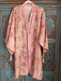 This Womens Jackets & Coats item by SusanAndersonDesign has 6 favorites from Etsy shoppers. Ships from Pittsfield, MA. Listed on Jul 4, 2023 Gown Designs, Colored Leaves, Checked Jacket, Womens Jackets, Jacket For Women, Silk Jacket, Brocade Fabric, Colorful Leaves, Kimonos